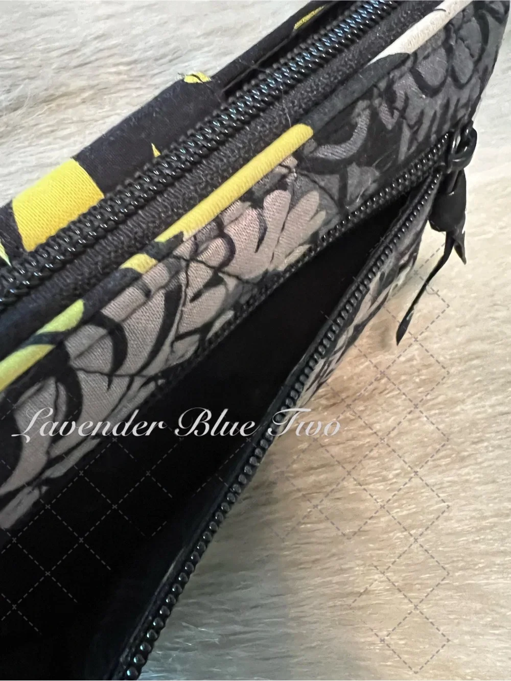 VERA BRADLEY Baroque 2008 Long Turnlock Wallet Black Yellow Y2K